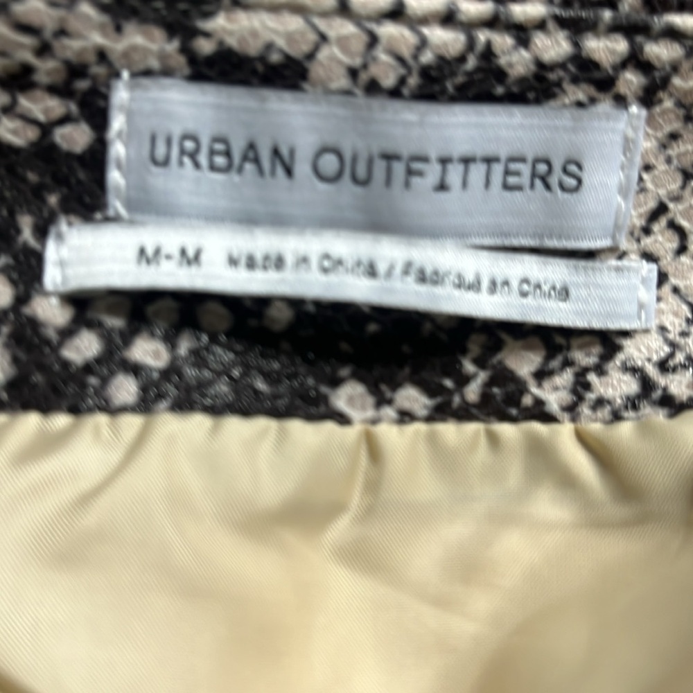 Urban Outfitters Snake Print mini Skirt Button Up Size M - Picture 9 of 11